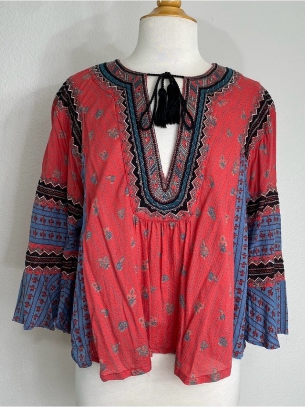 Free People Womens Red Blue Aztec Embroidered Boxy Blouse Size Small Boho Hippie